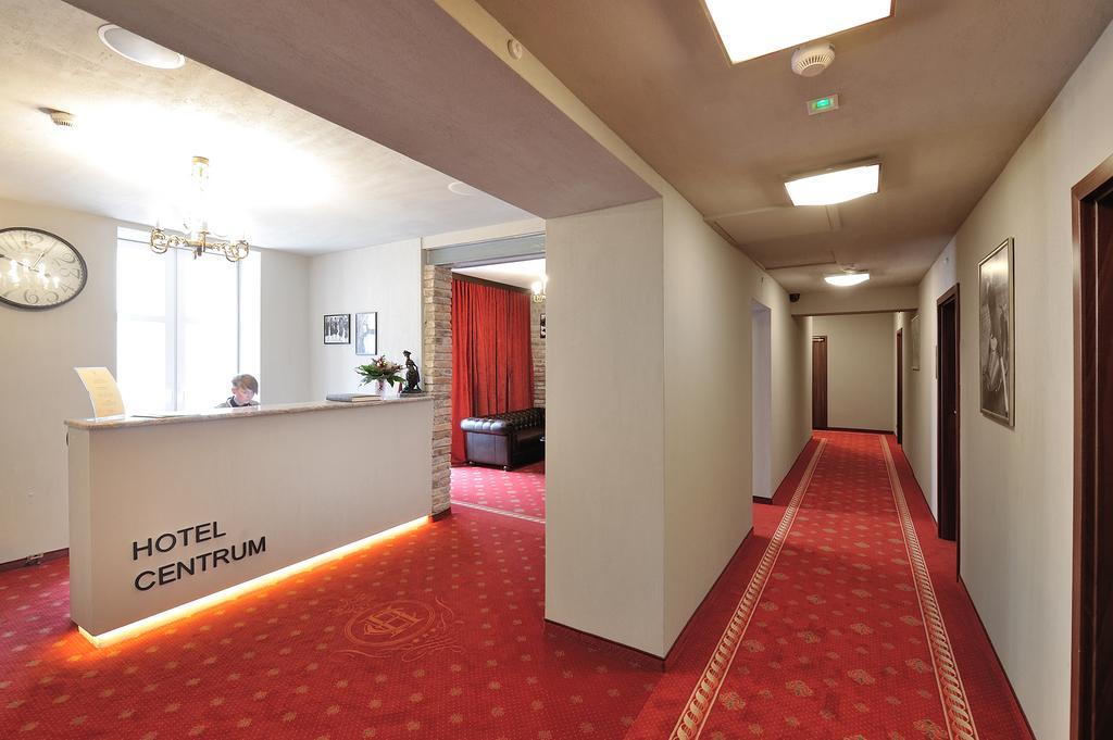 Hotel Centrum ซอสนอวีแยตส์ ภายนอก รูปภาพ